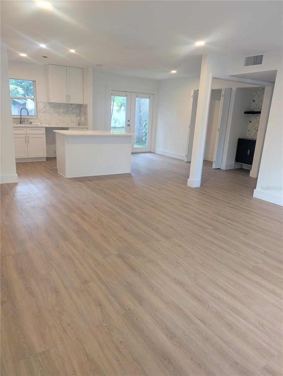 Image 10 of 30 For 3006 Anderson Street