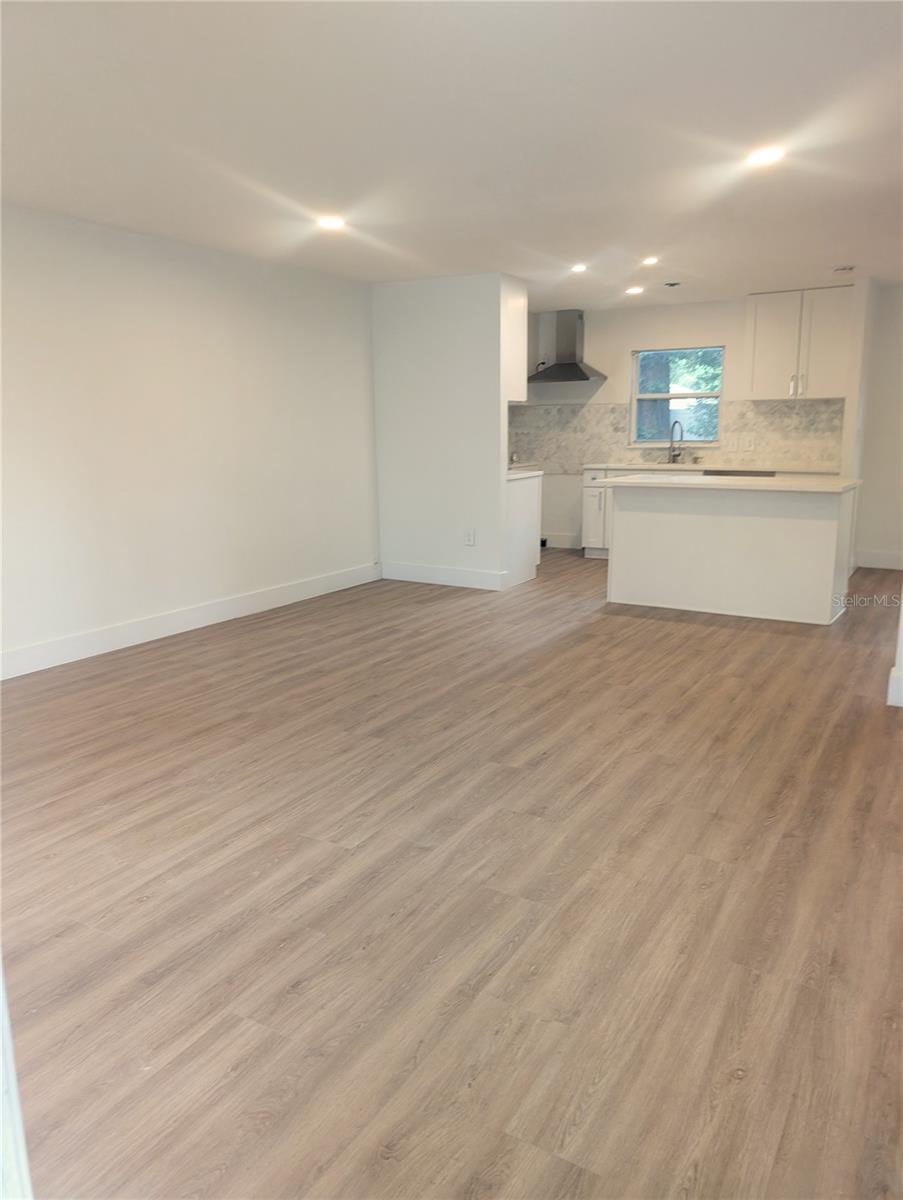 Image 4 of 30 For 3006 Anderson Street