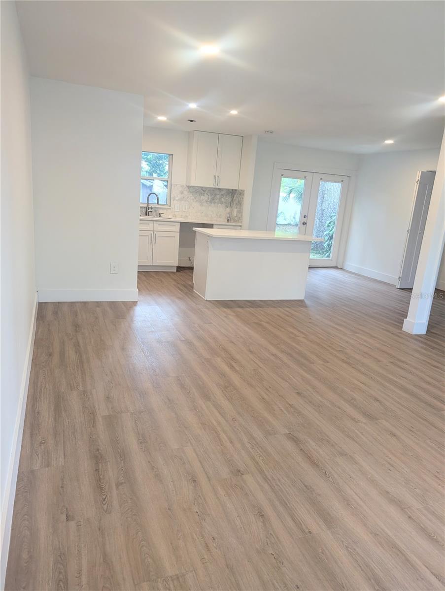 Image 6 of 30 For 3006 Anderson Street