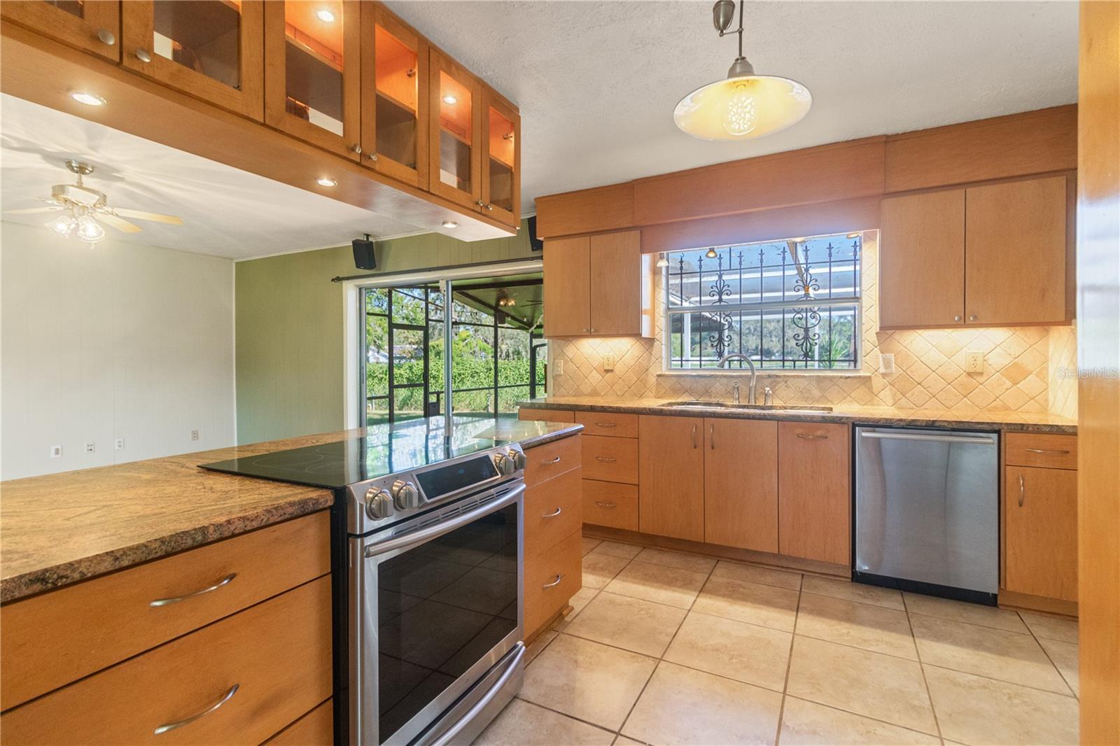 Image 11 of 34 For 7132 Wrenwood Circle