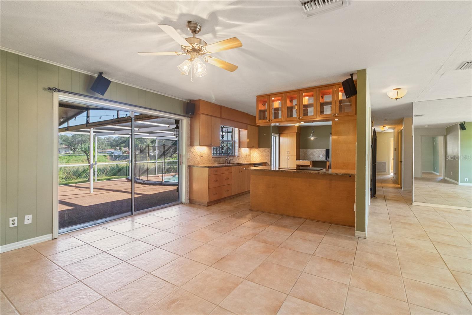 Image 14 of 34 For 7132 Wrenwood Circle