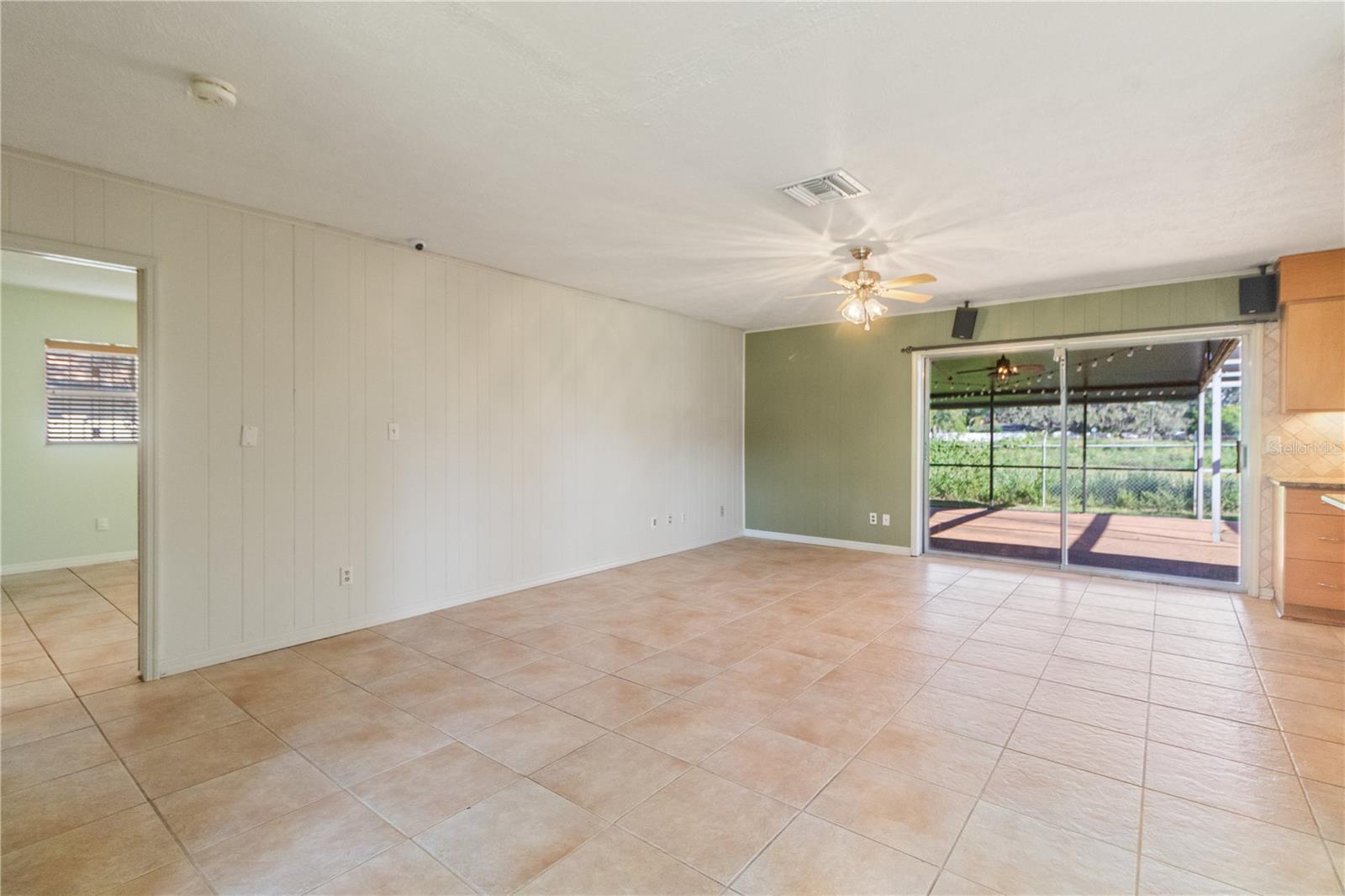 Image 16 of 34 For 7132 Wrenwood Circle