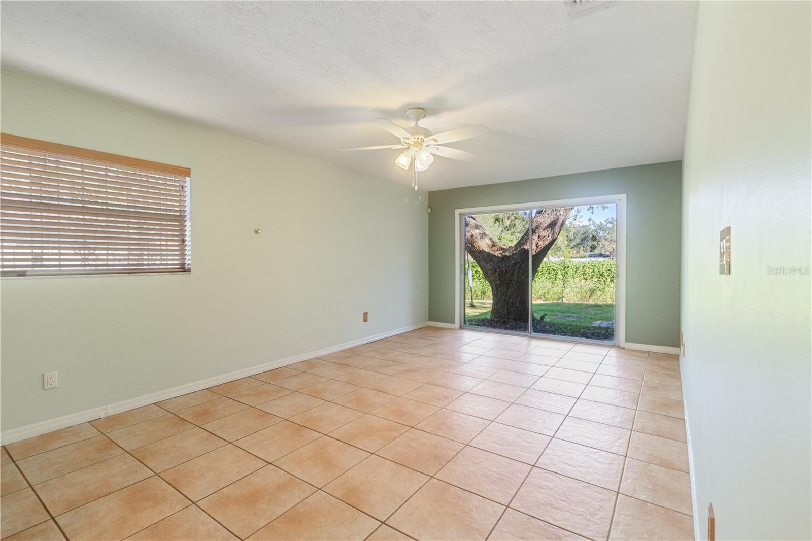 Image 17 of 34 For 7132 Wrenwood Circle