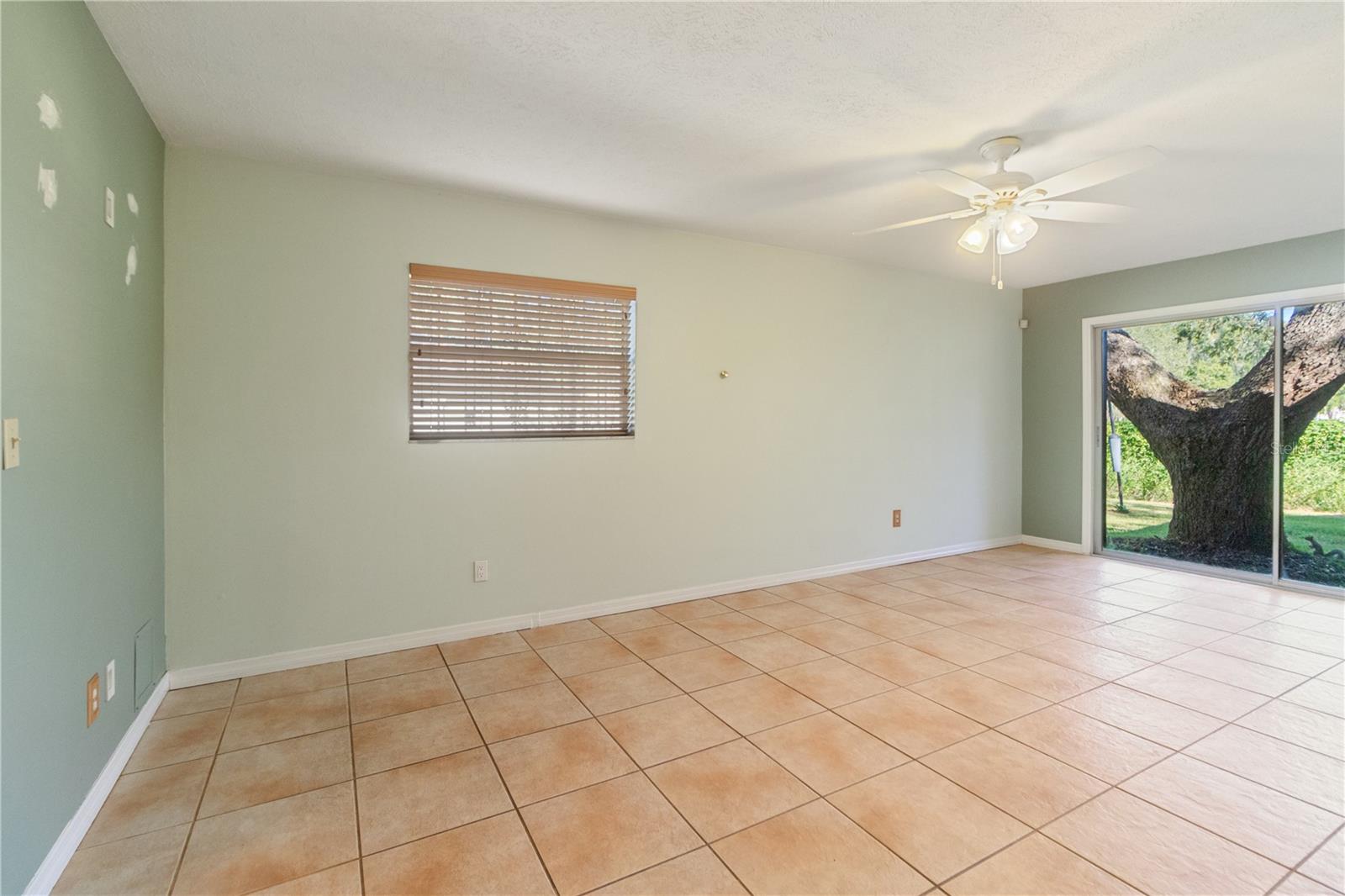 Image 19 of 34 For 7132 Wrenwood Circle