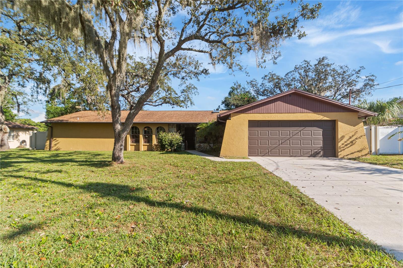 Image 2 of 34 For 7132 Wrenwood Circle