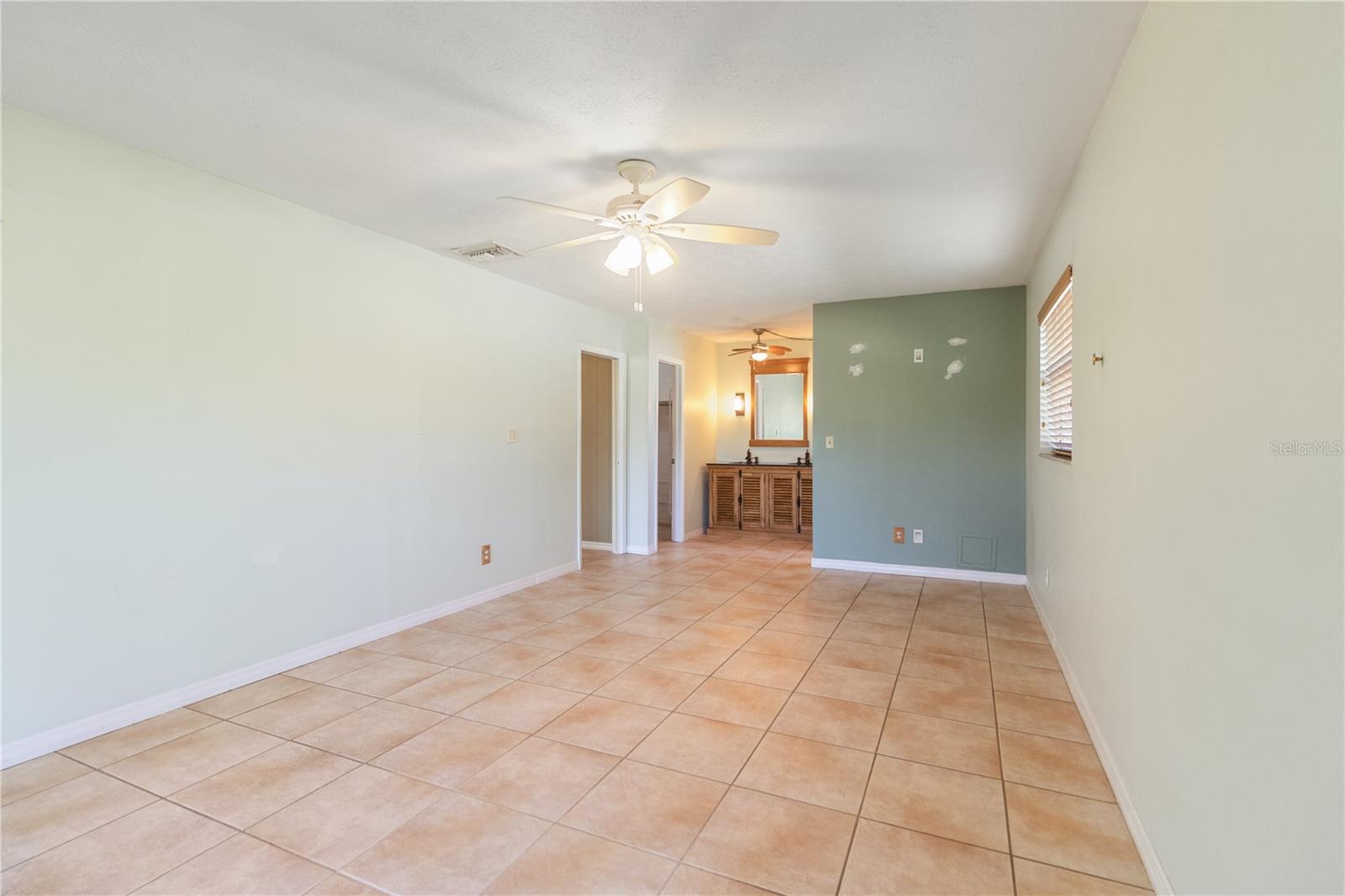 Image 20 of 34 For 7132 Wrenwood Circle
