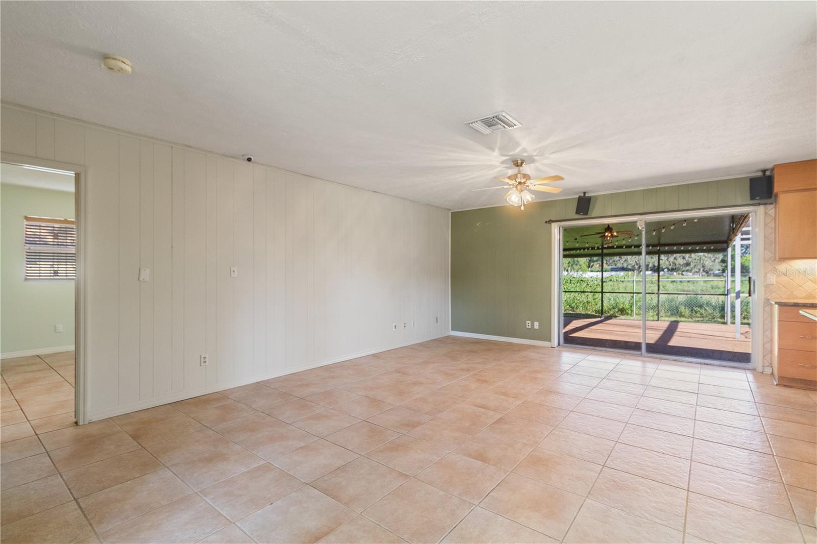 Image 24 of 34 For 7132 Wrenwood Circle