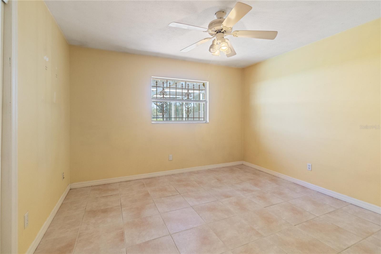 Image 28 of 34 For 7132 Wrenwood Circle