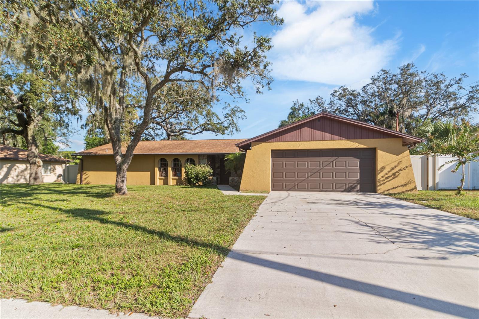 Image 3 of 34 For 7132 Wrenwood Circle