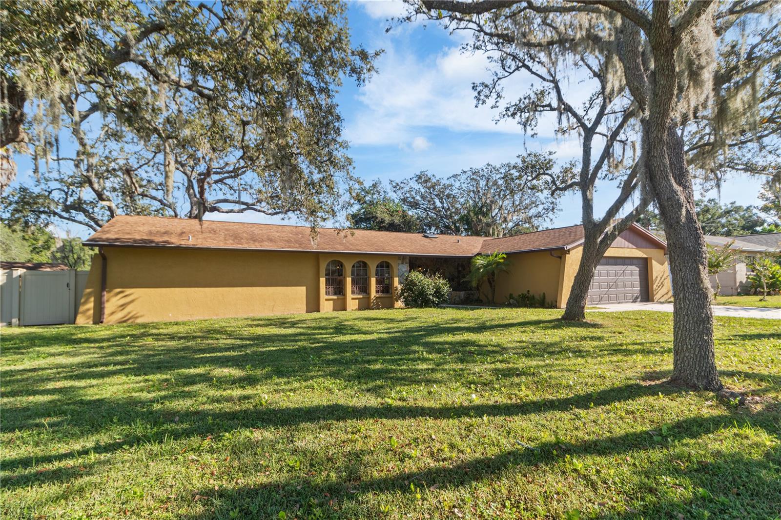 Image 4 of 34 For 7132 Wrenwood Circle