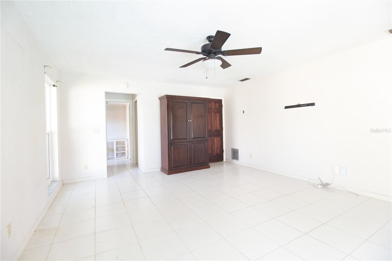 Image 12 of 39 For 2770 Westchester Drive S