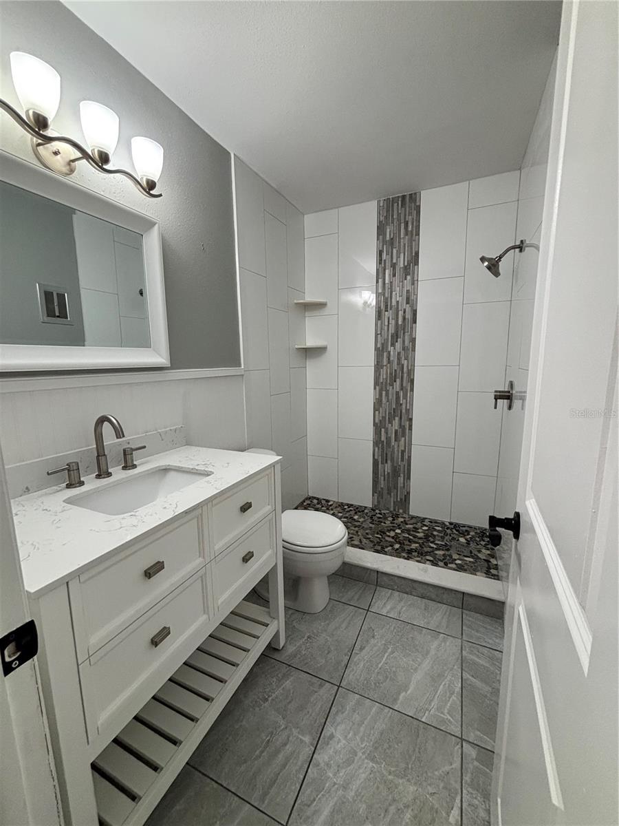 Image 16 of 29 For 10280 Imperial Point Drive W 20
