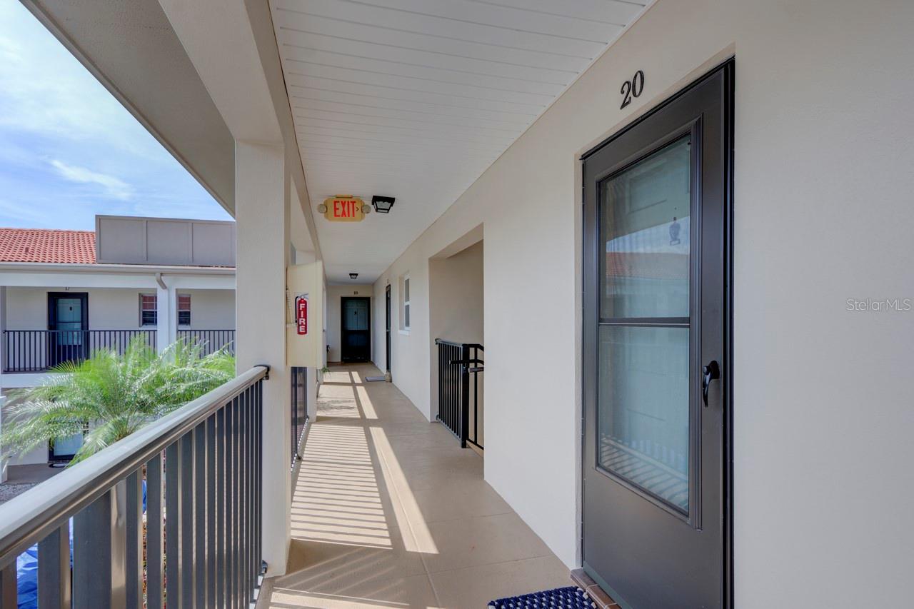 Image 3 of 29 For 10280 Imperial Point Drive W 20