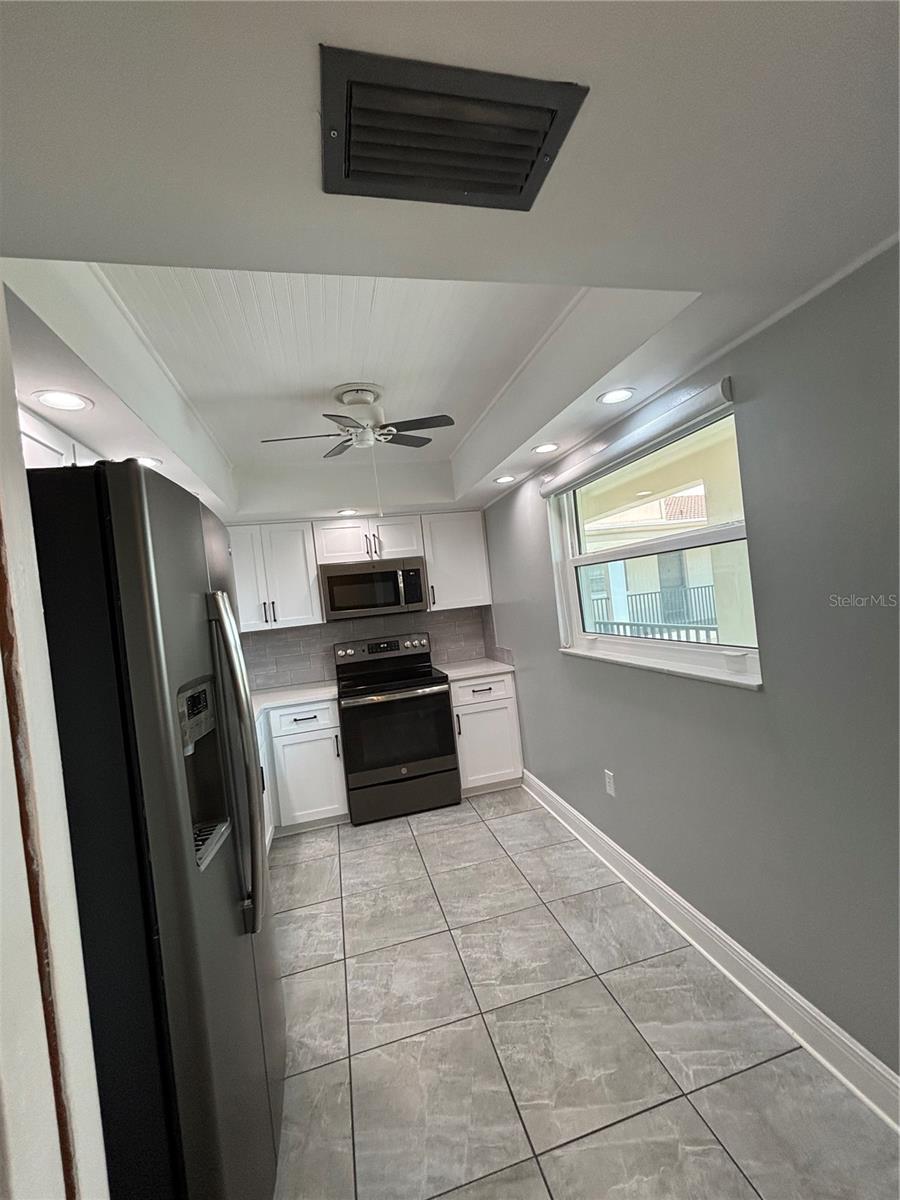 Image 5 of 29 For 10280 Imperial Point Drive W 20