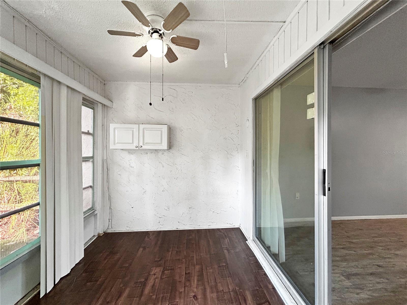 Image 17 of 28 For 11511 113th Street 5c