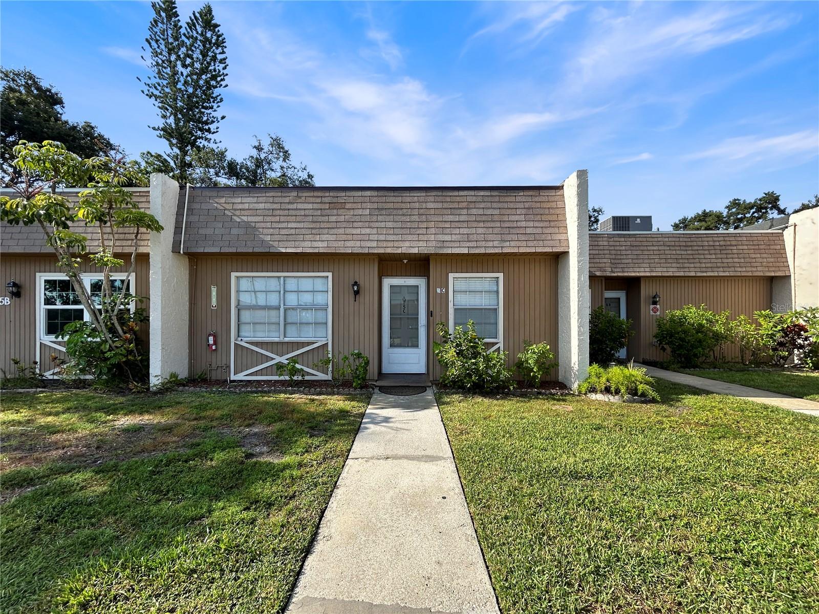 Image 2 of 28 For 11511 113th Street 5c