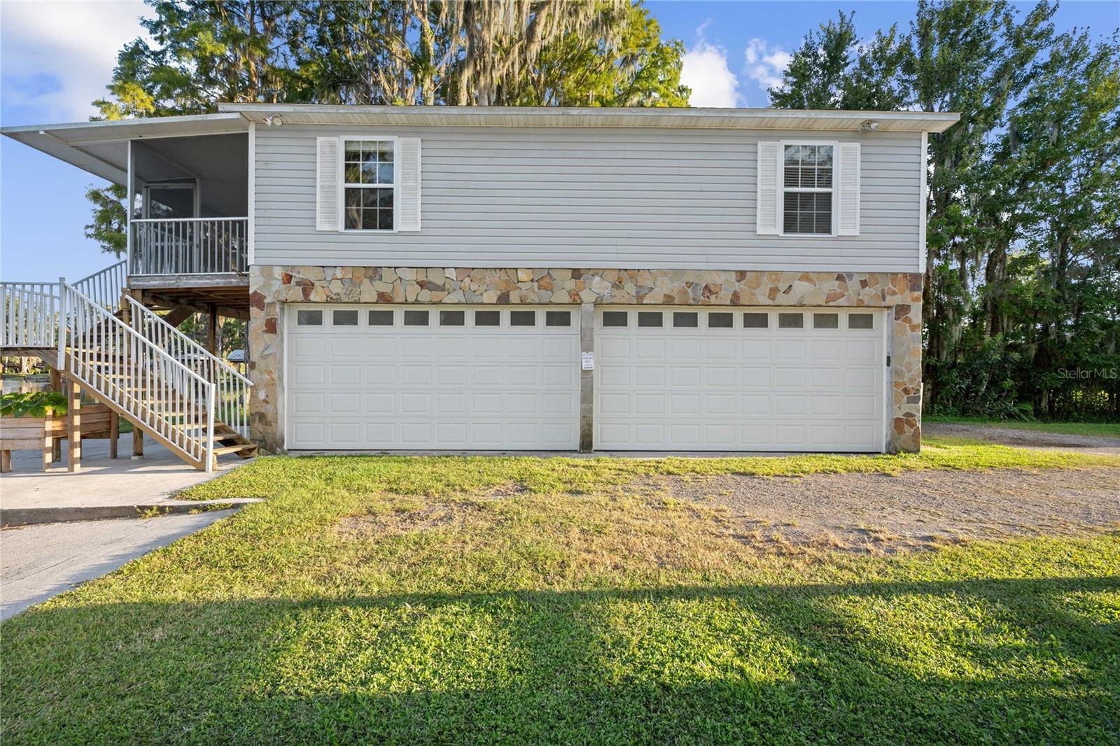Image 33 of 73 For 10836 Land O Lakes Boulevard