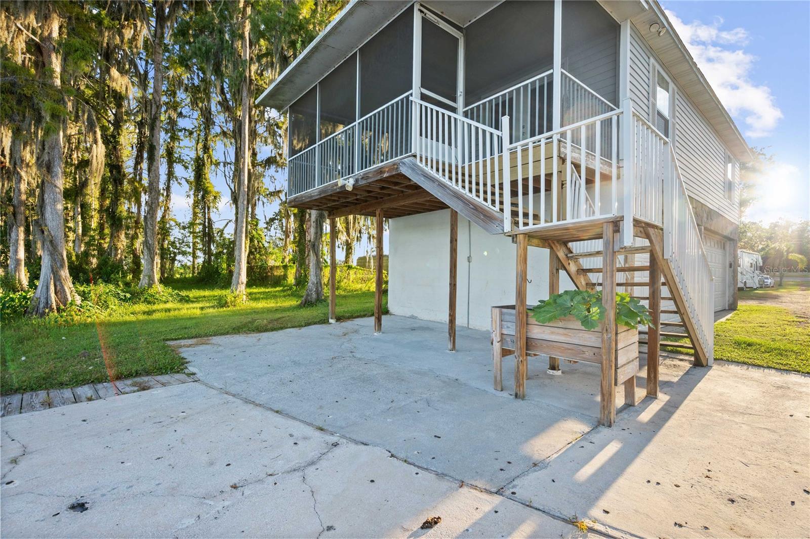 Image 49 of 73 For 10836 Land O Lakes Boulevard