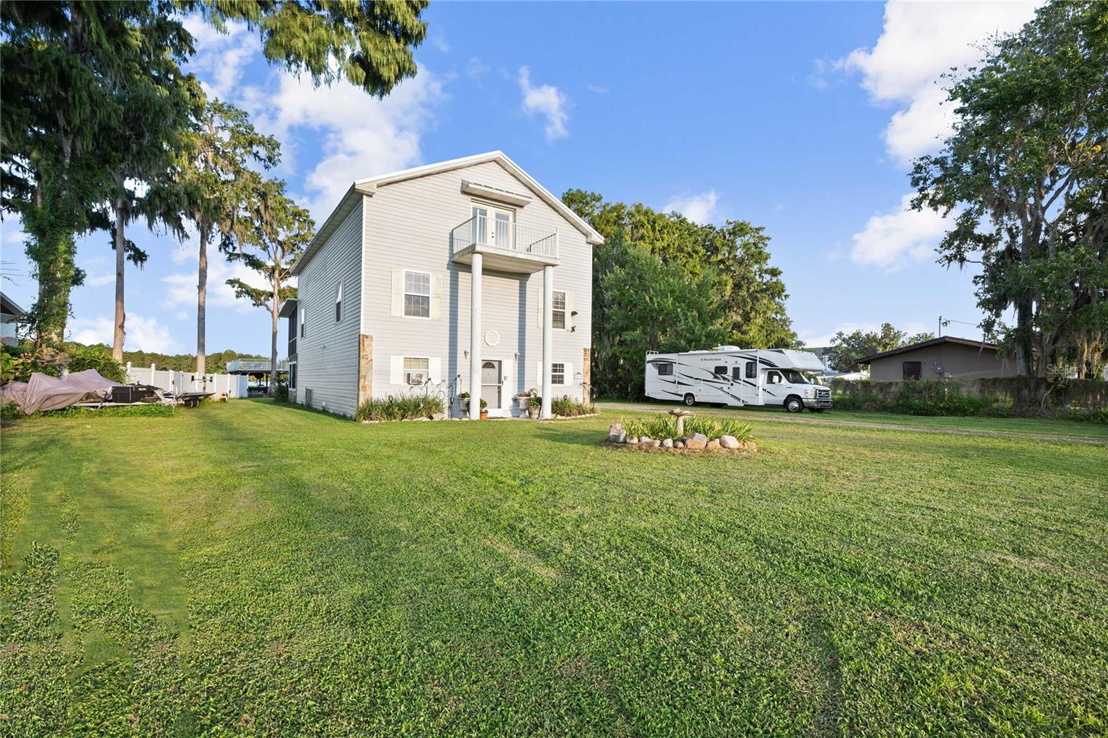 Image 60 of 73 For 10836 Land O Lakes Boulevard