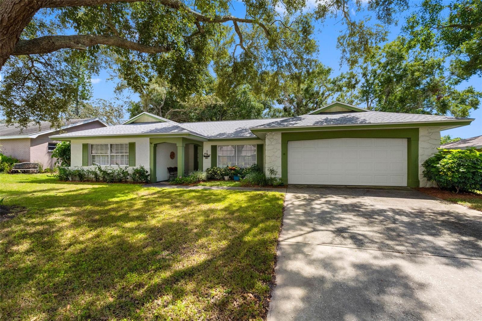 Details for 1217 Royal Oak Drive, DUNEDIN, FL 34698