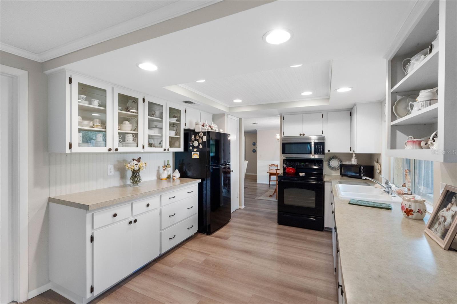 Image 12 of 44 For 1217 Royal Oak Drive