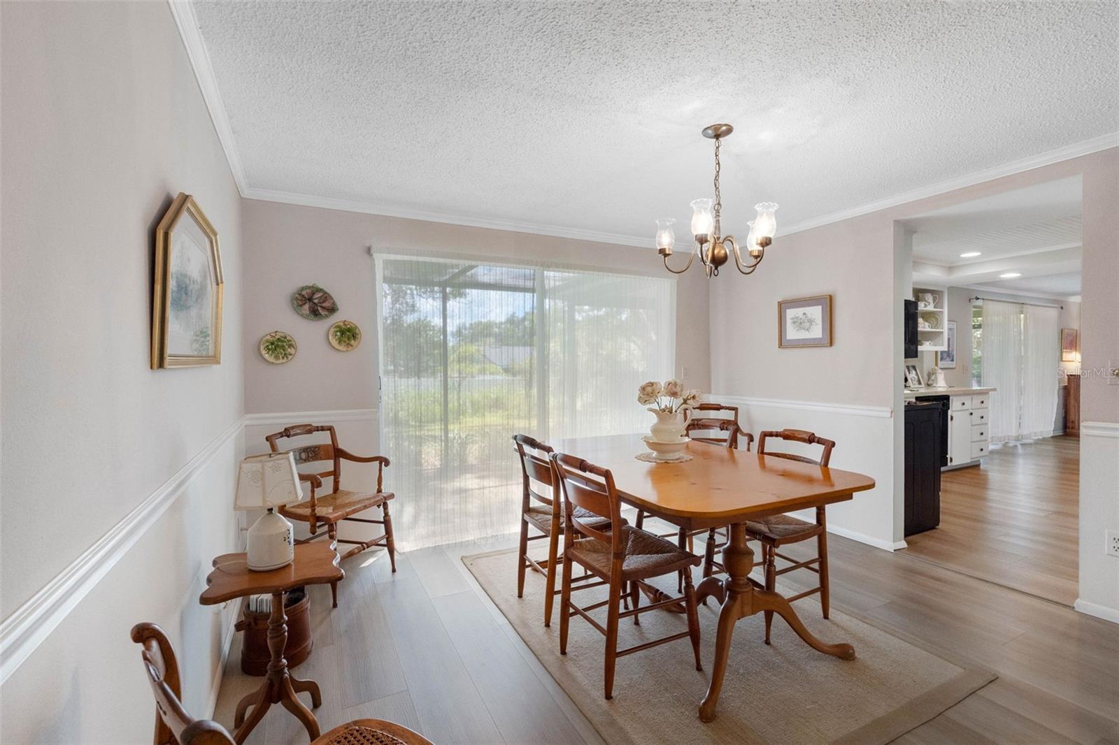 Image 8 of 44 For 1217 Royal Oak Drive