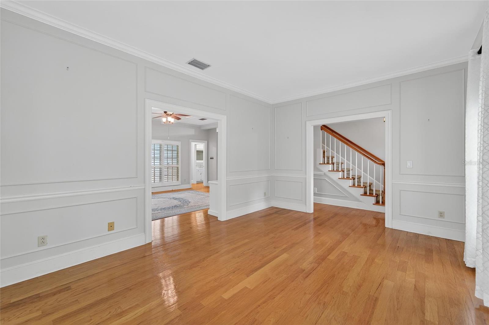 Image 15 of 42 For 4401 Cleveland Street