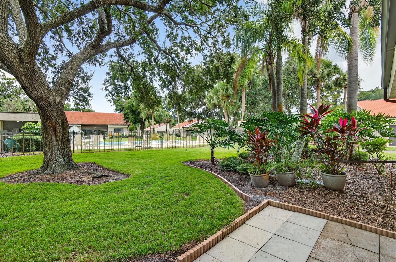 Image 12 of 55 For 107 Seville Court N