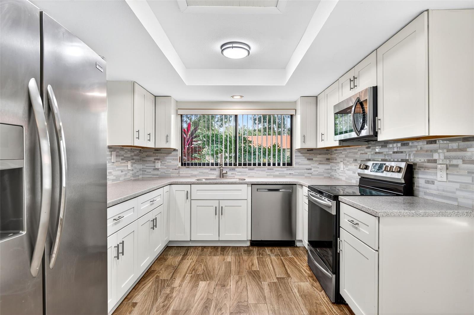 Image 17 of 55 For 107 Seville Court N