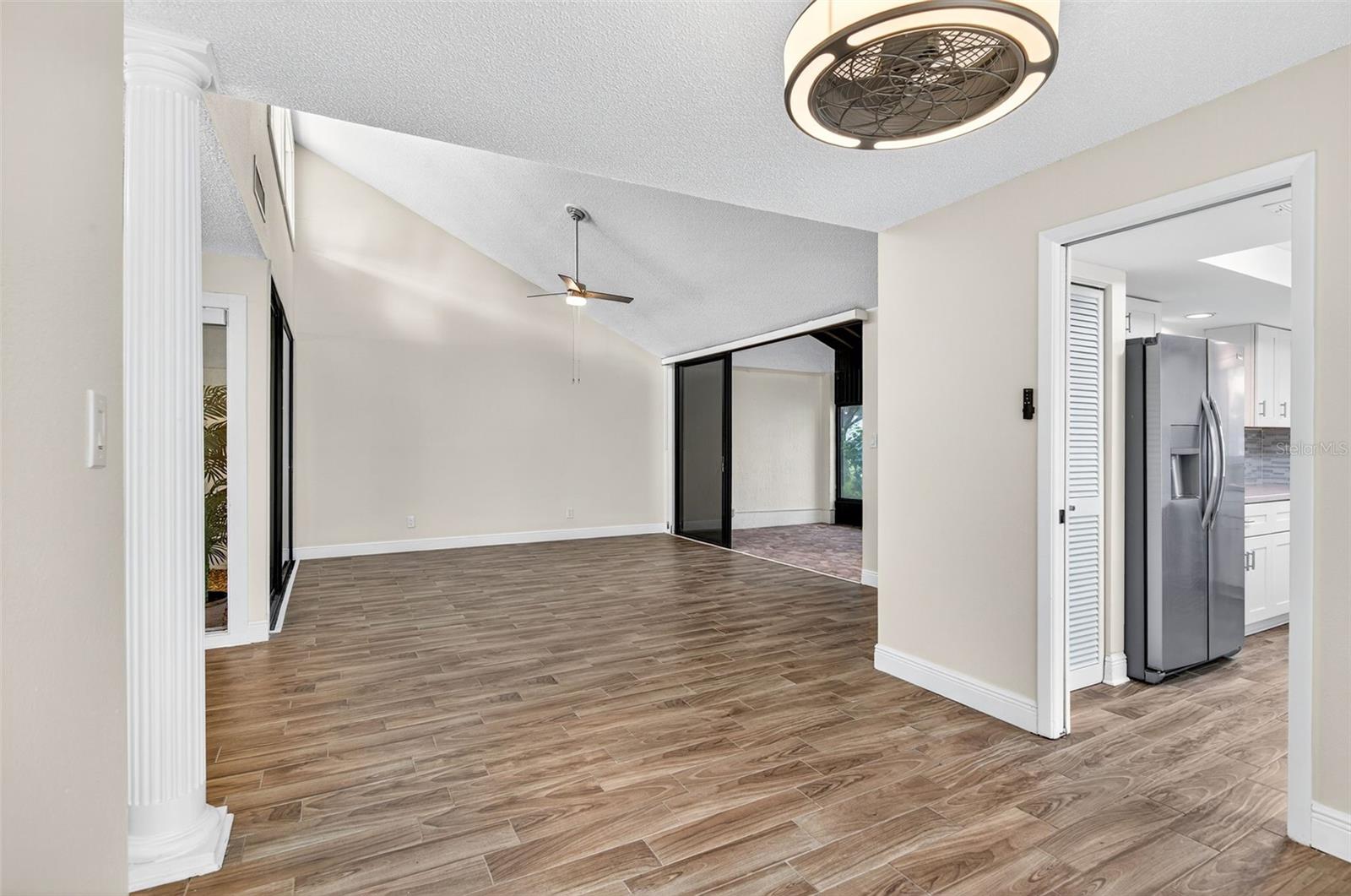 Image 30 of 55 For 107 Seville Court N