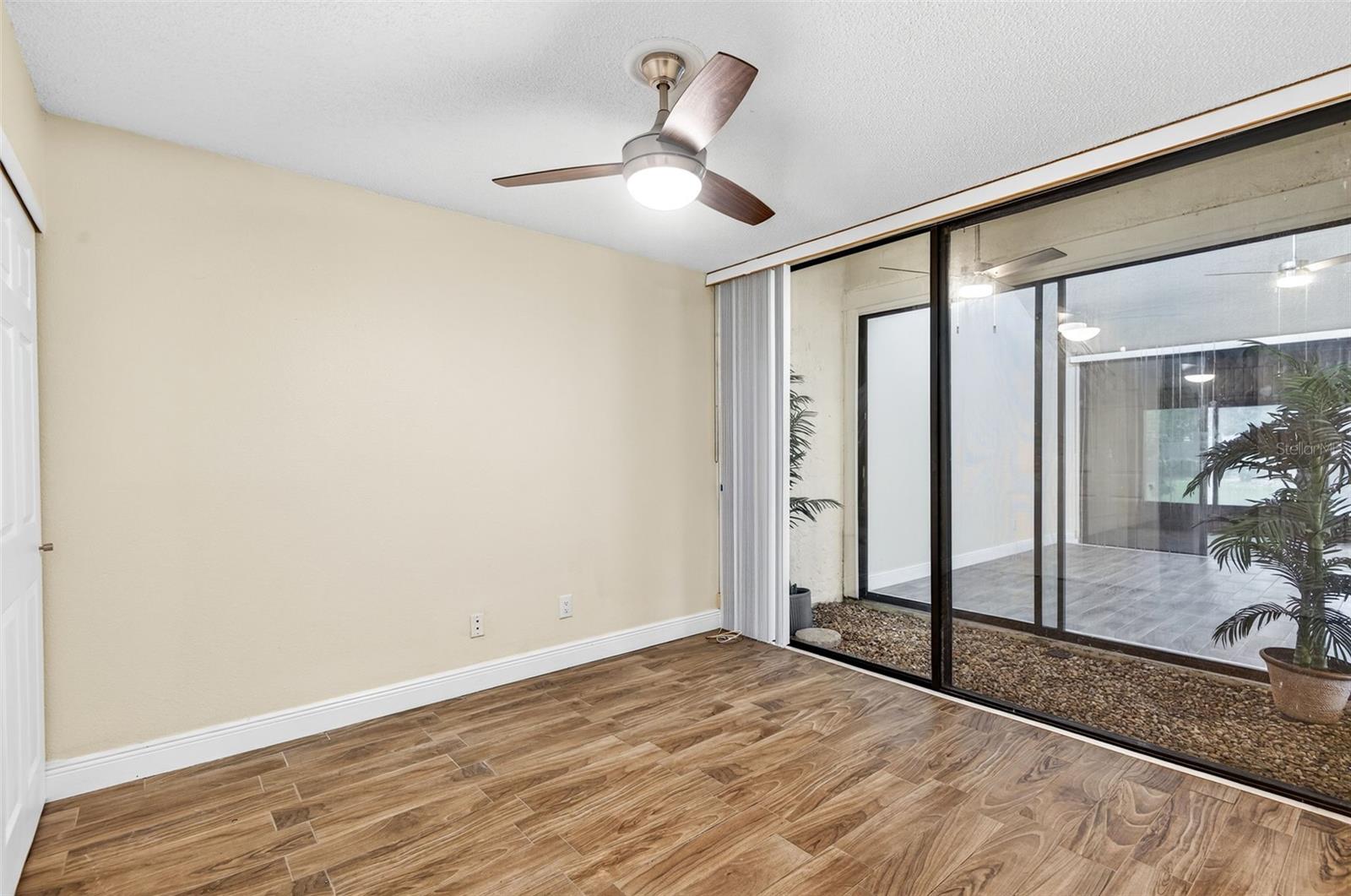 Image 36 of 55 For 107 Seville Court N