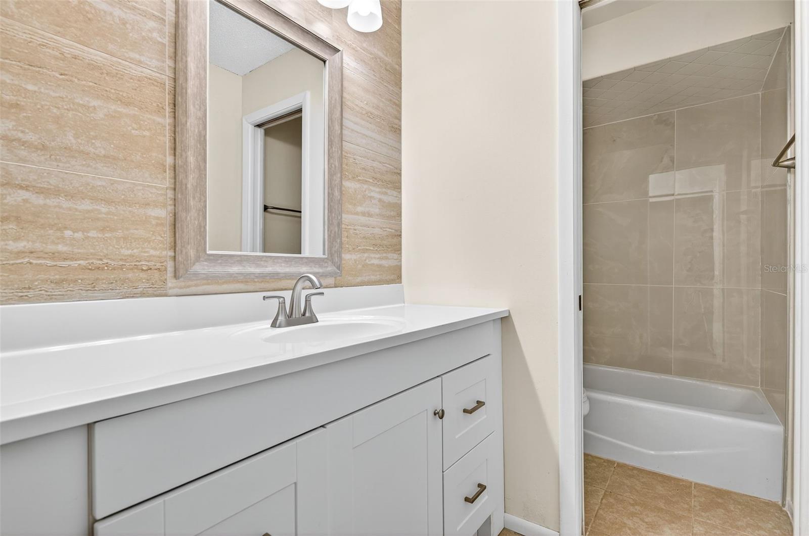 Image 40 of 55 For 107 Seville Court N