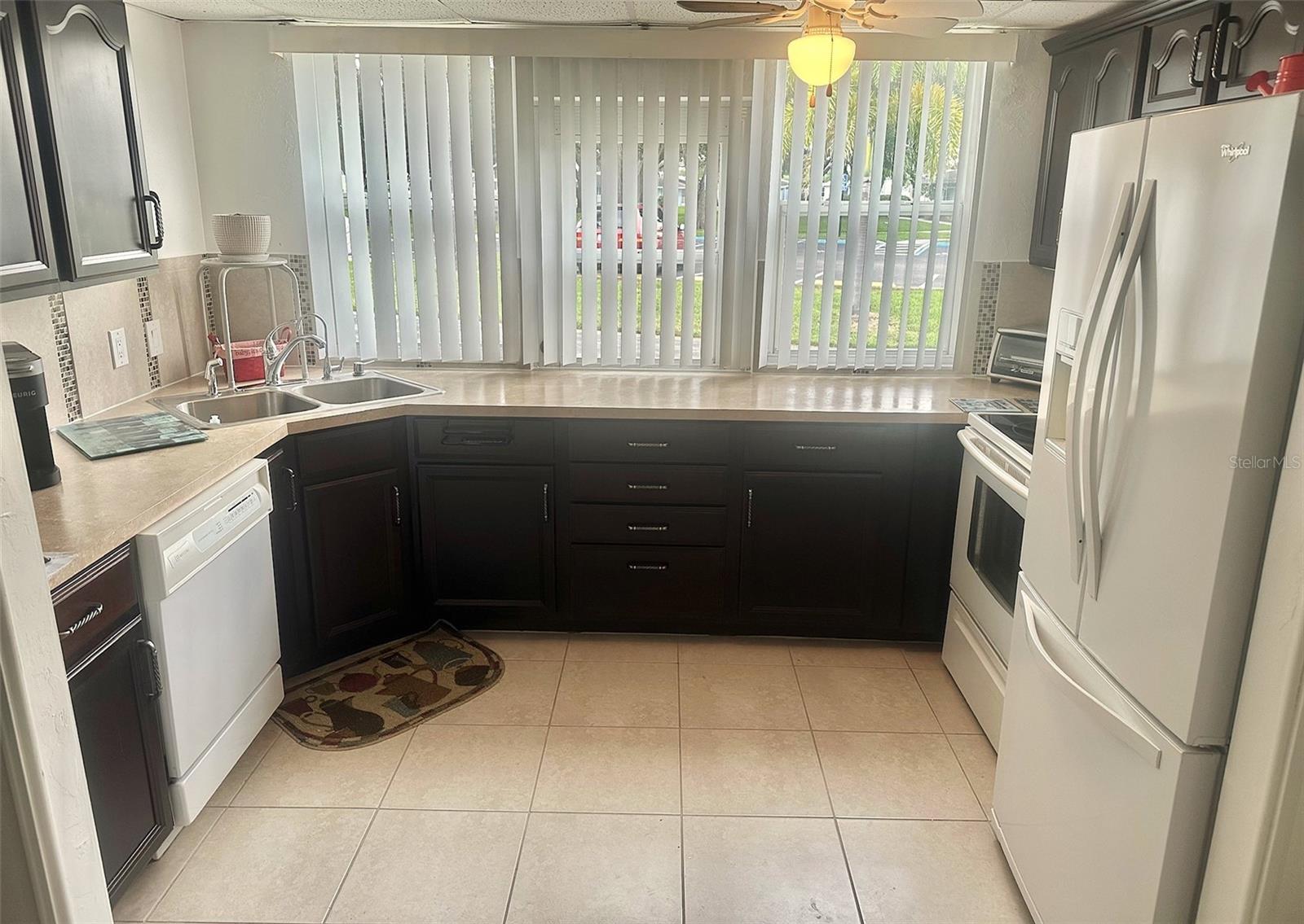 Image 4 of 18 For 9790 66th Street N 310