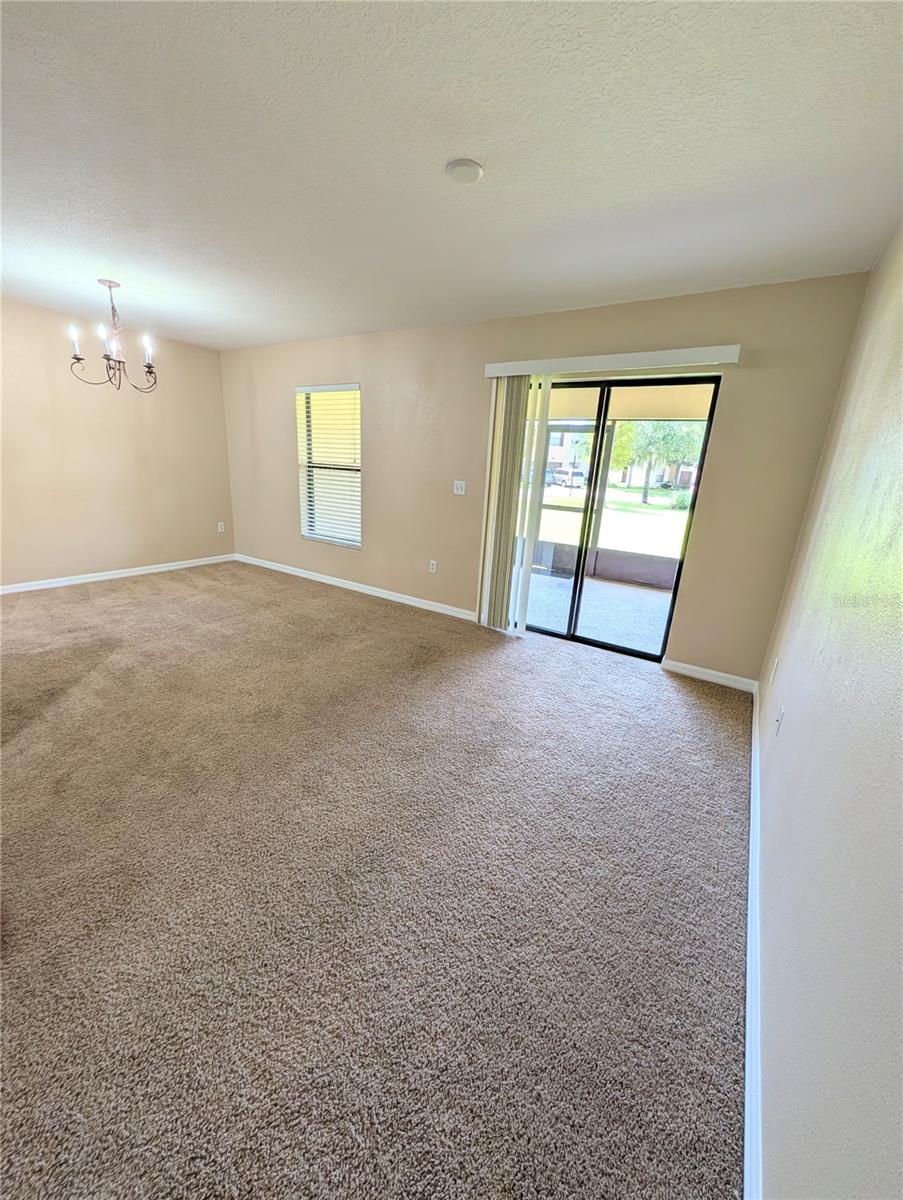Image 11 of 25 For 2516 Oleander Lakes Drive
