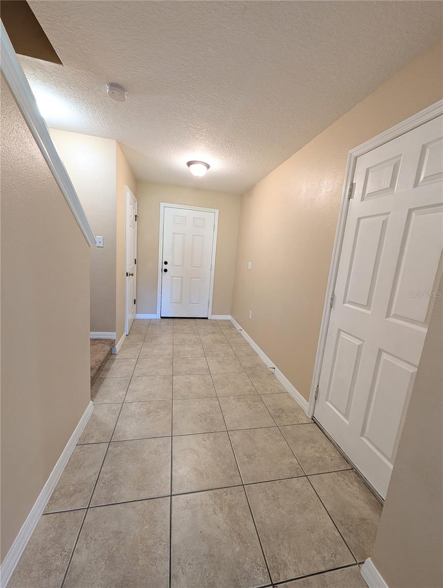 Image 3 of 25 For 2516 Oleander Lakes Drive
