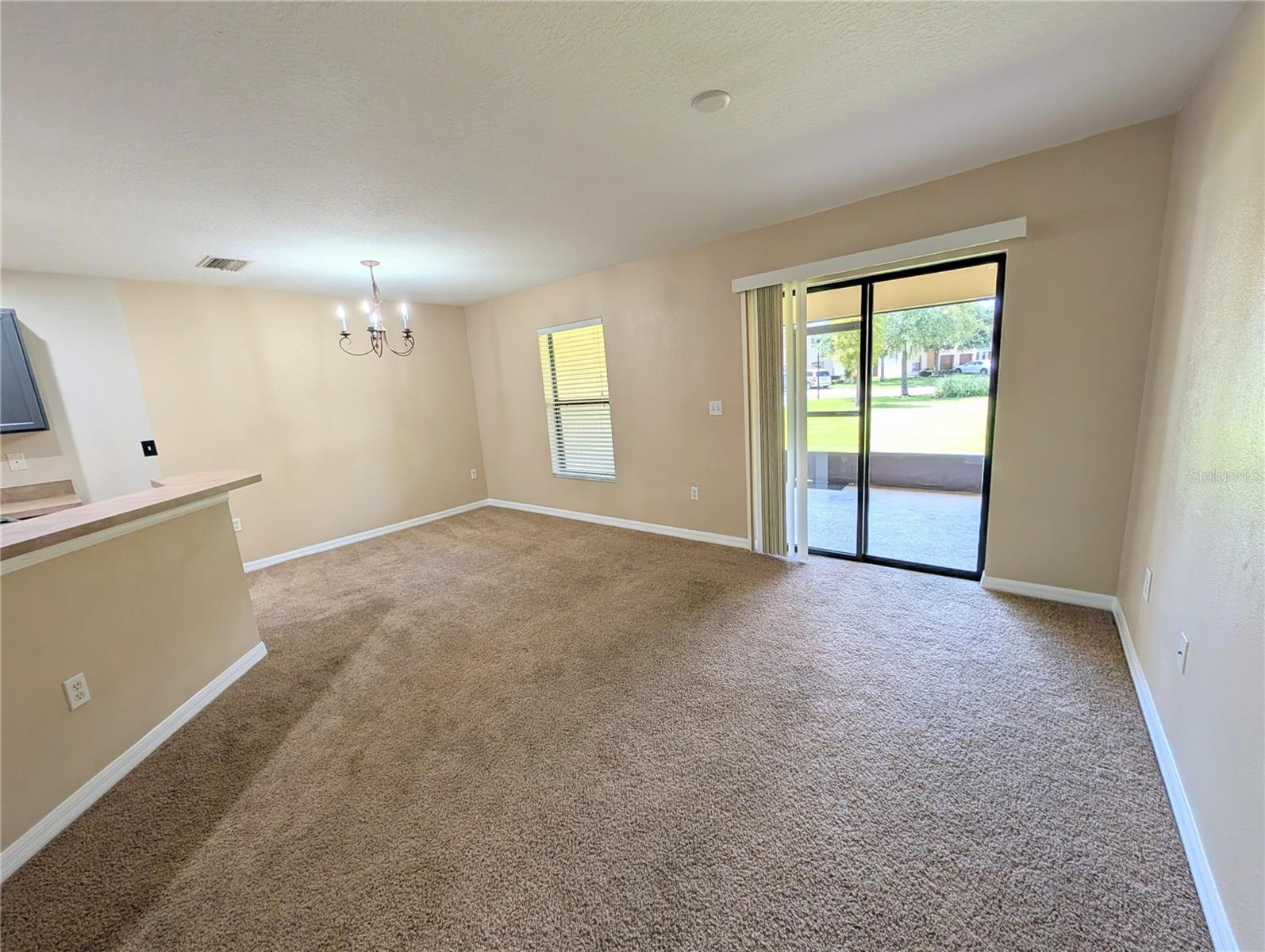 Image 9 of 25 For 2516 Oleander Lakes Drive