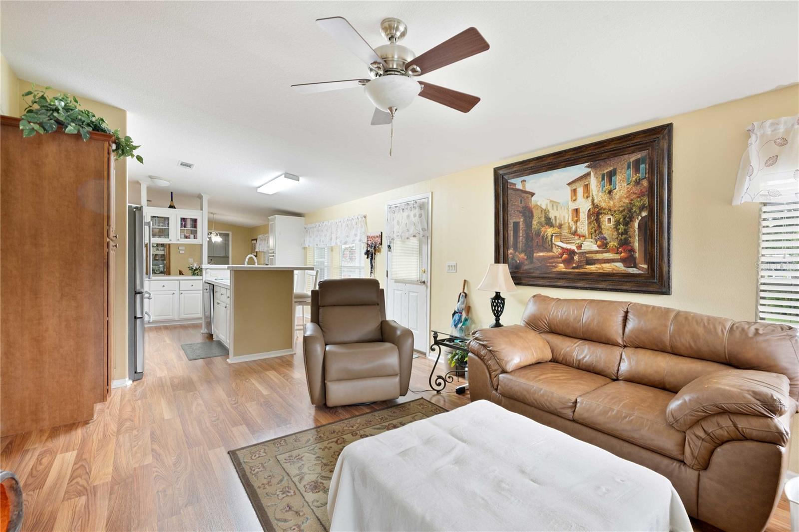 Image 8 of 58 For 37407 Sandra Avenue