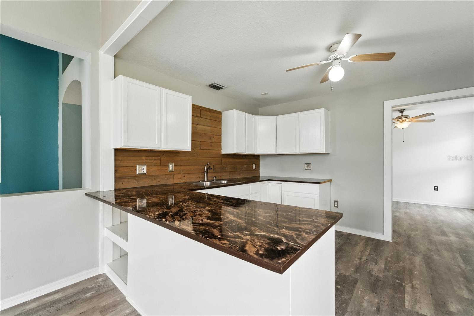 Image 8 of 16 For 1725 Bondurant Way