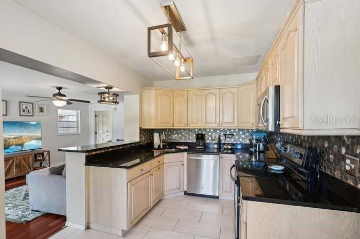 Image 6 of 24 For 4502 Hale Avenue