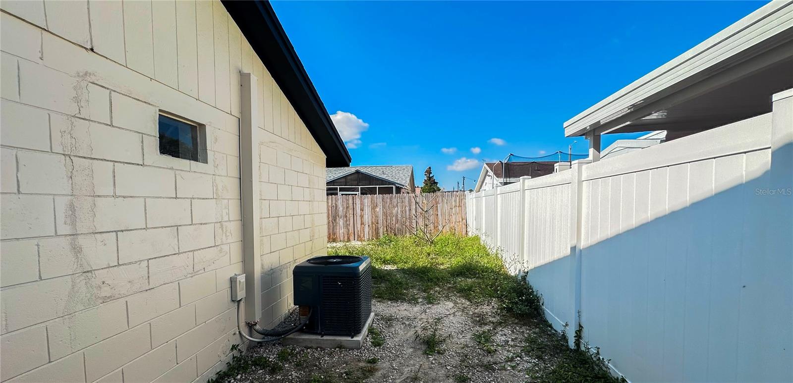 Image 5 of 29 For 8902 Wing Tip Court