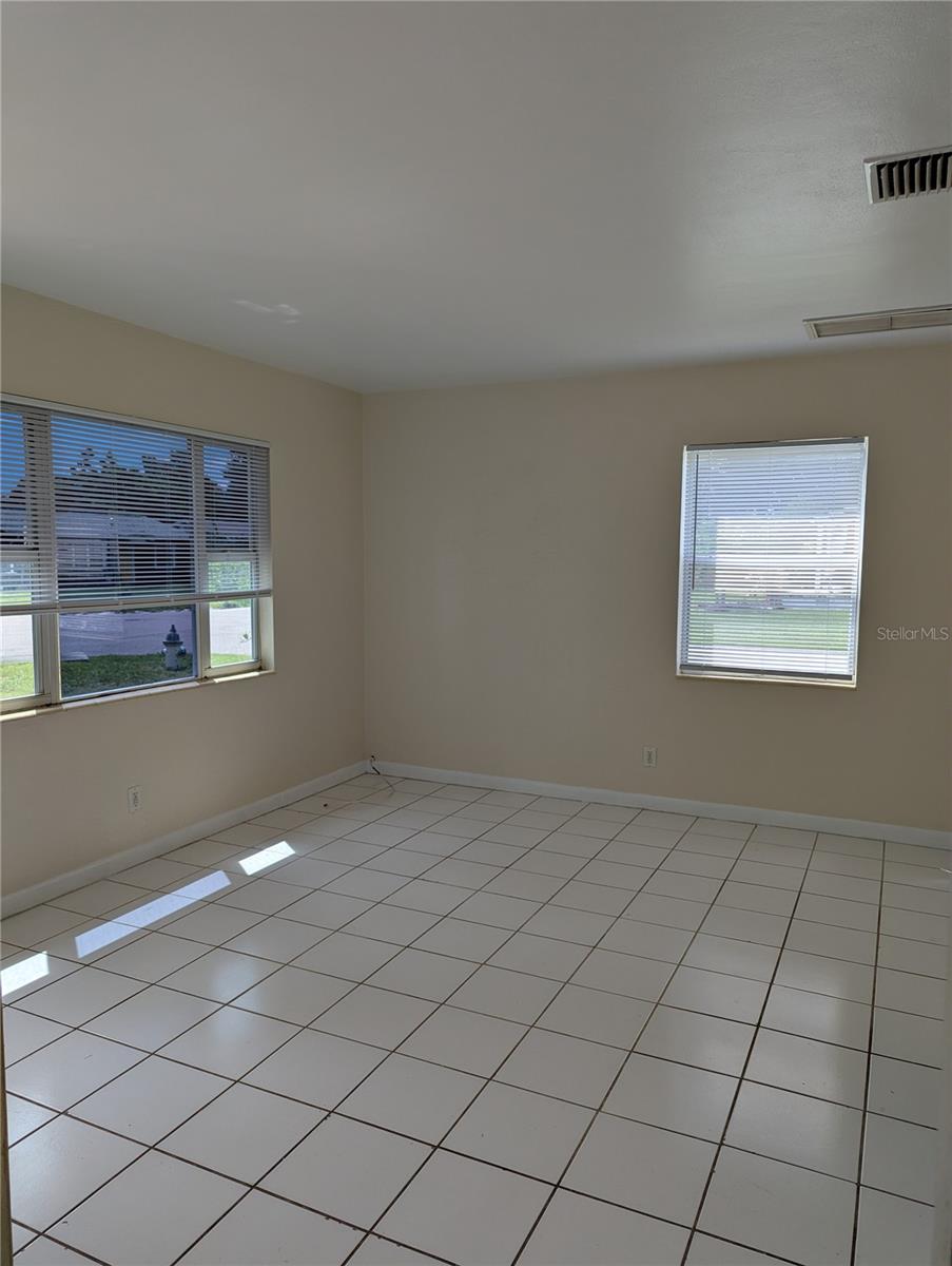 Image 3 of 14 For 4159 6th Avenue N