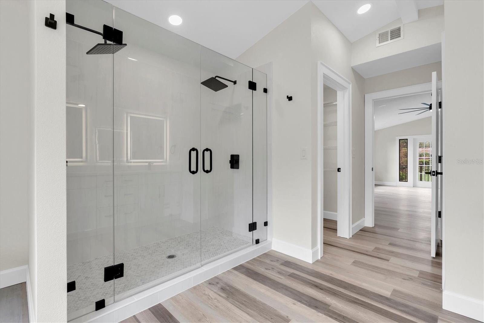 Image 10 of 50 For 1944 Vista View Drive