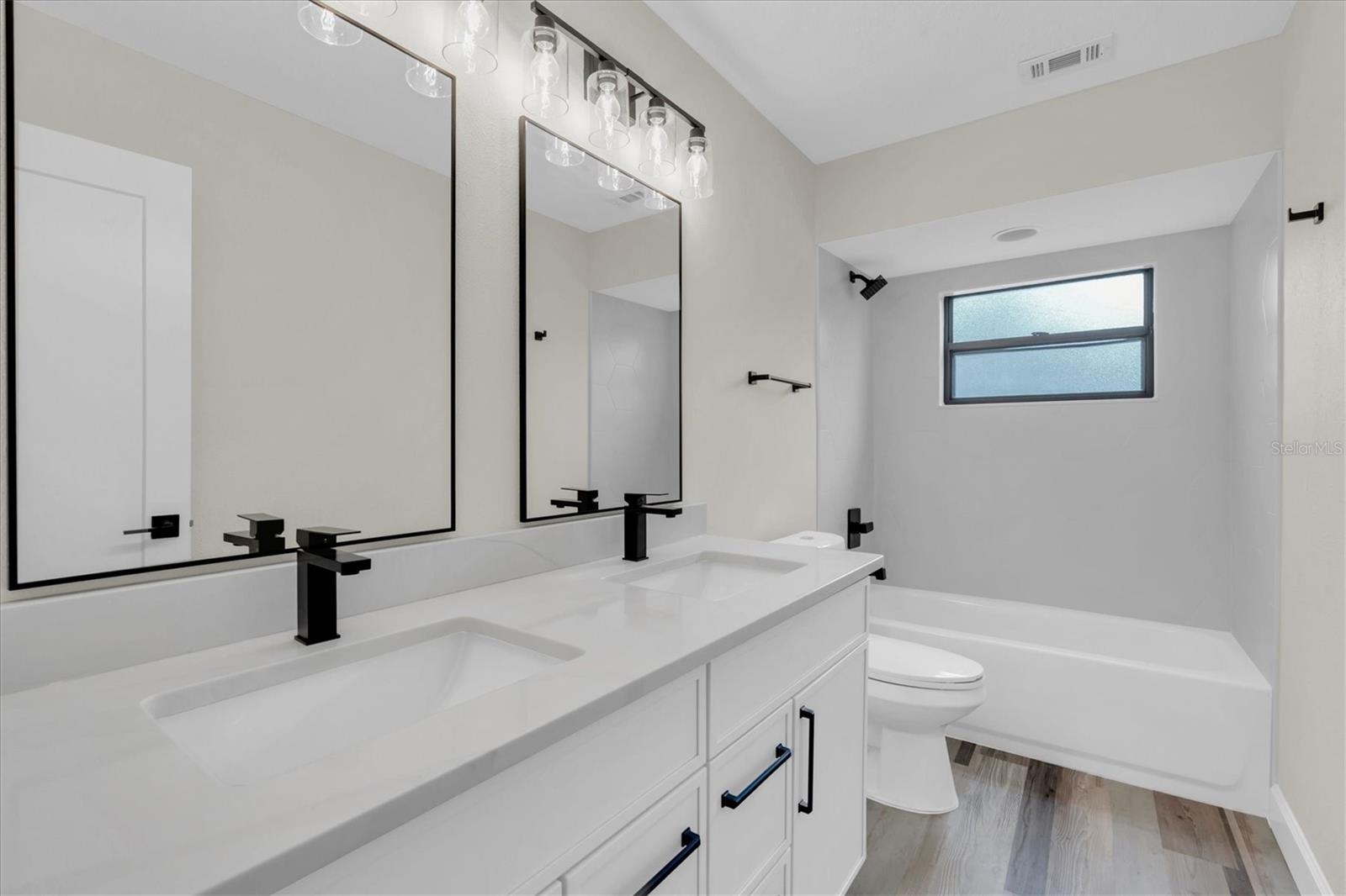 Image 17 of 50 For 1944 Vista View Drive