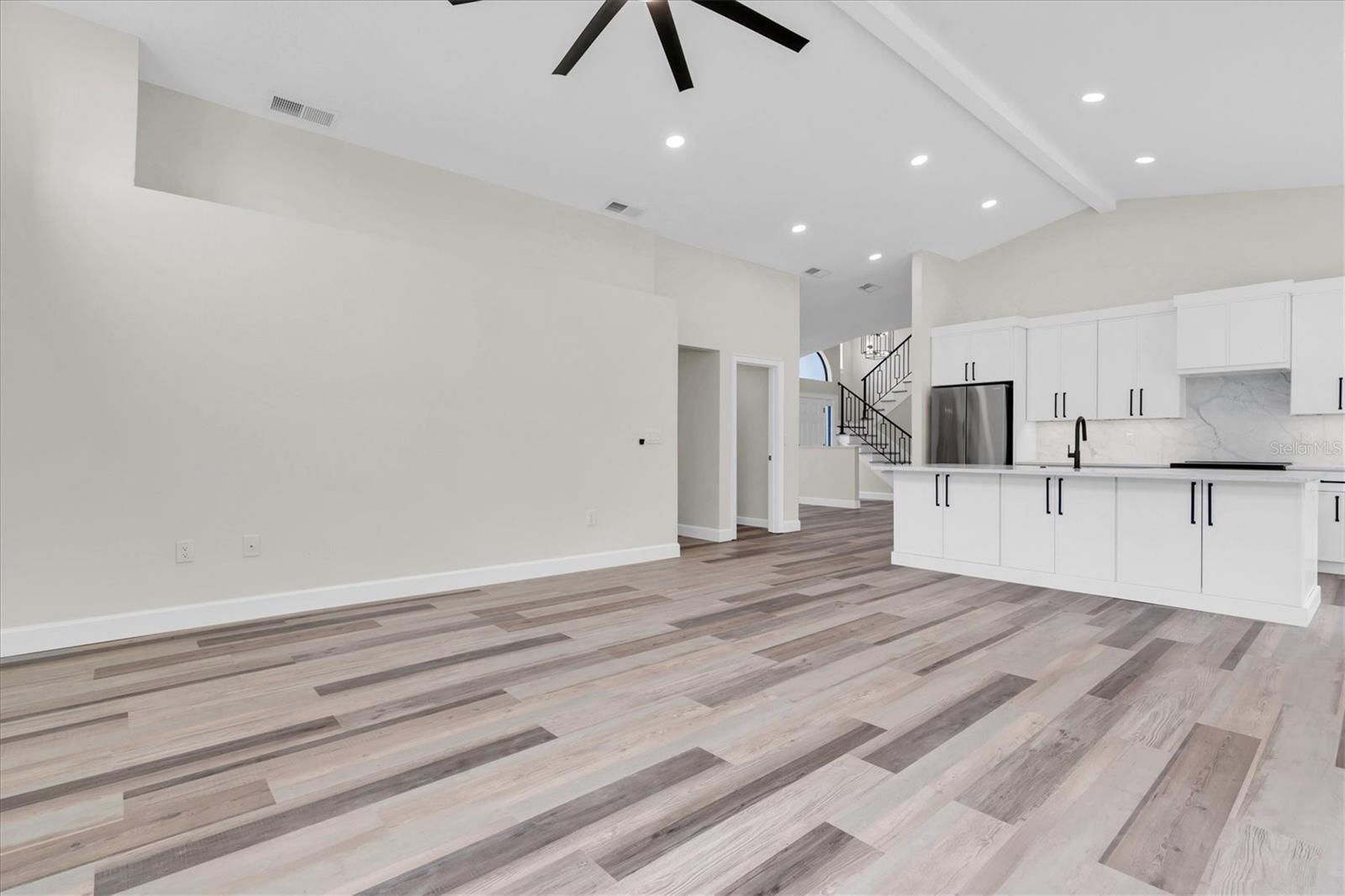 Image 29 of 50 For 1944 Vista View Drive