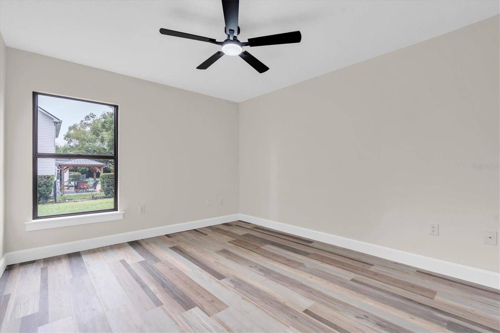 Image 31 of 50 For 1944 Vista View Drive