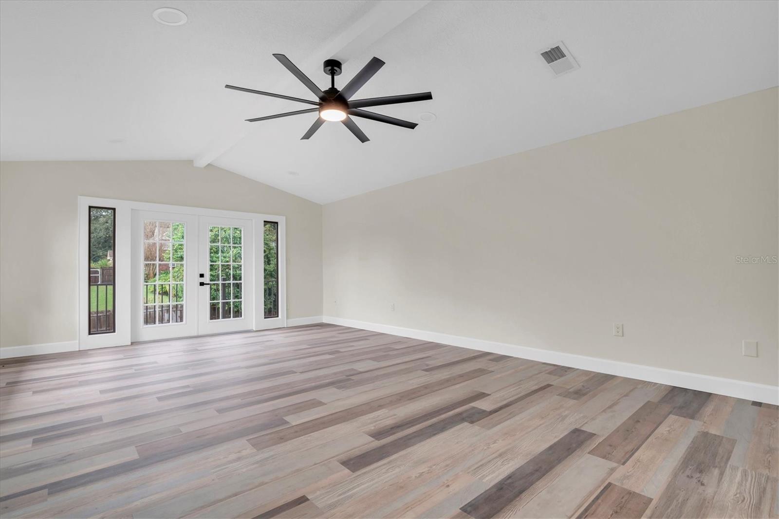 Image 36 of 50 For 1944 Vista View Drive