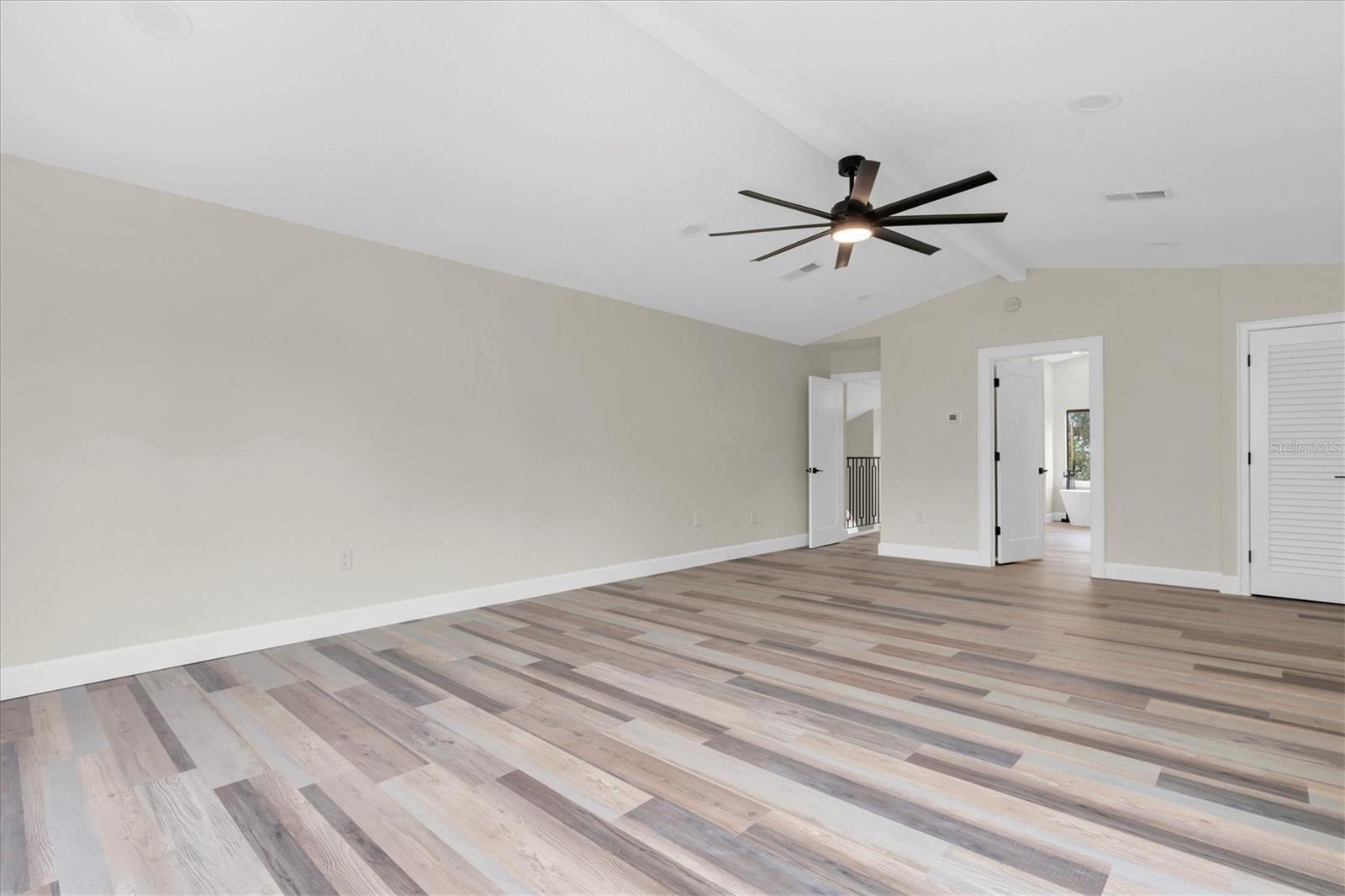 Image 37 of 50 For 1944 Vista View Drive