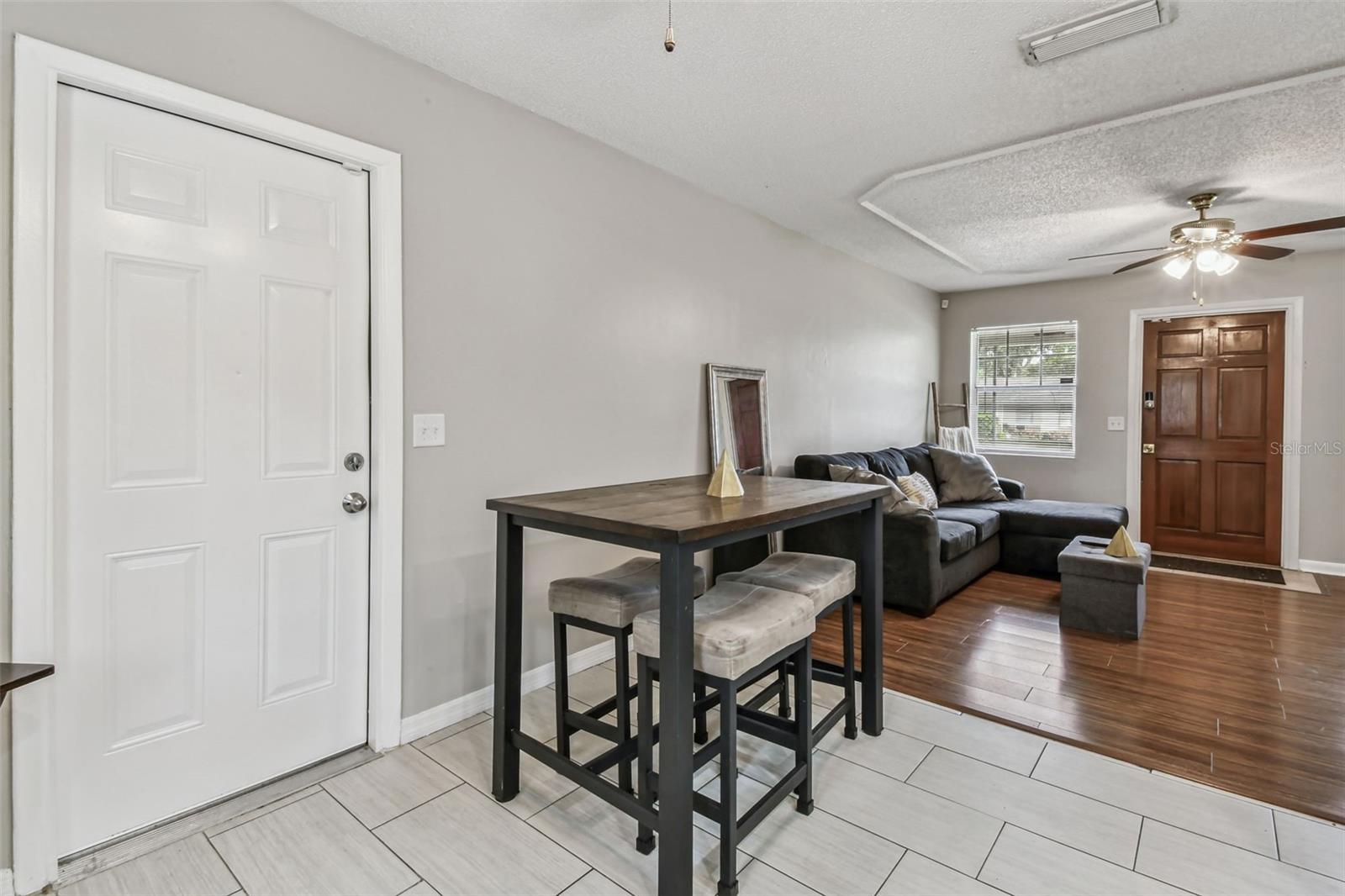 Image 12 of 33 For 4419 Dolphin Drive