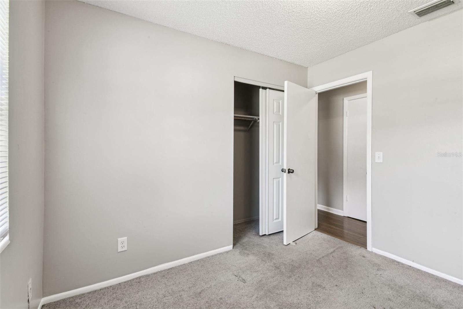 Image 22 of 33 For 4419 Dolphin Drive