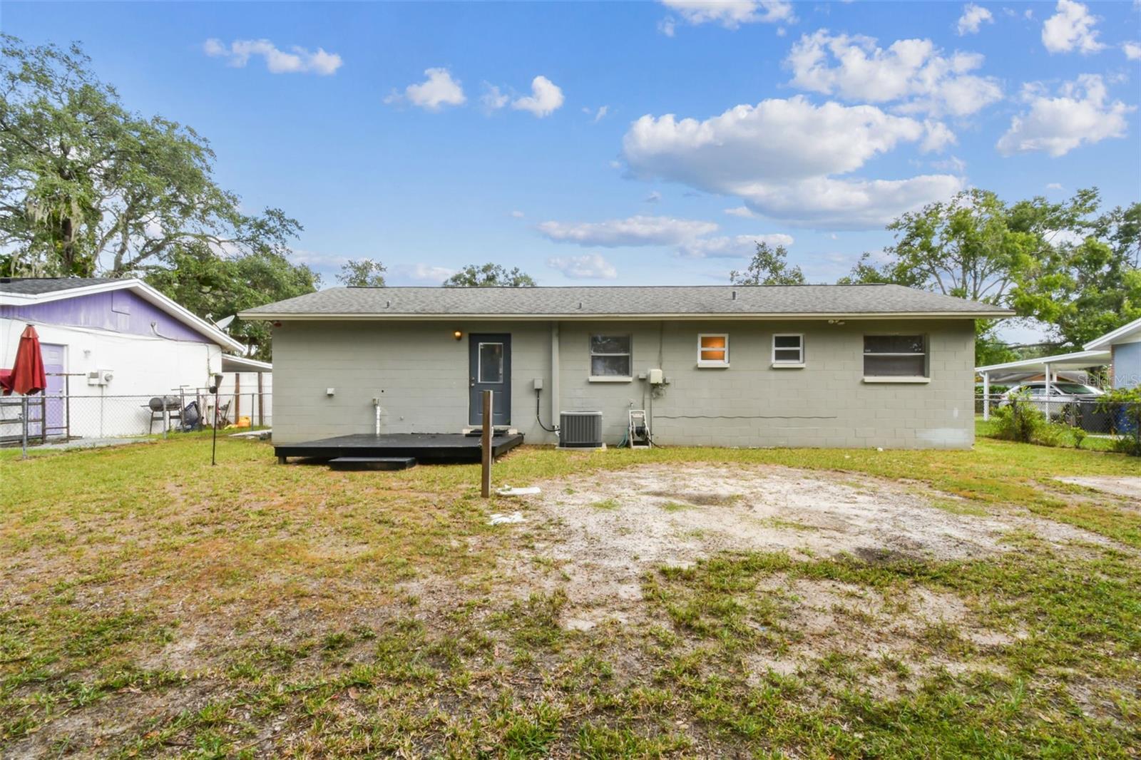 Image 27 of 33 For 4419 Dolphin Drive